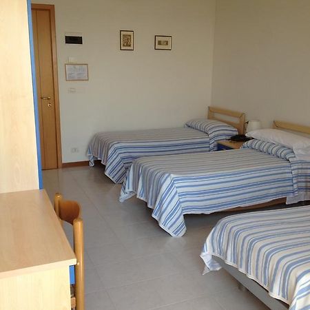 Casa Per Ferie Maria Assunta Hotel Lido di Jesolo Eksteriør billede